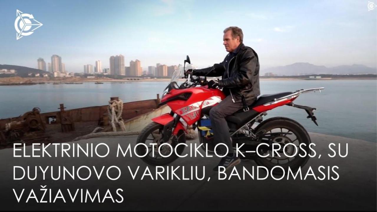 Elektrinio motociklo K–Cross bandomasis važiavimas Veihai mieste