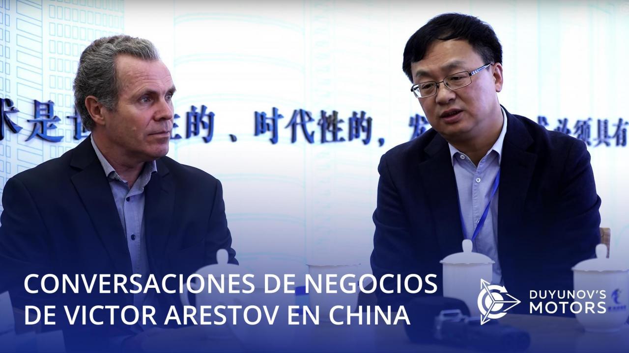 Conversaciones de negocios de Victor Arestov en China