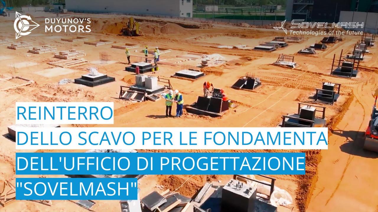 Notizie dal cantiere dell'ufficio di progettazione e costruzione "Sovelmash" | Reinterro dello scavo delle fondamenta con compattamento a strati.