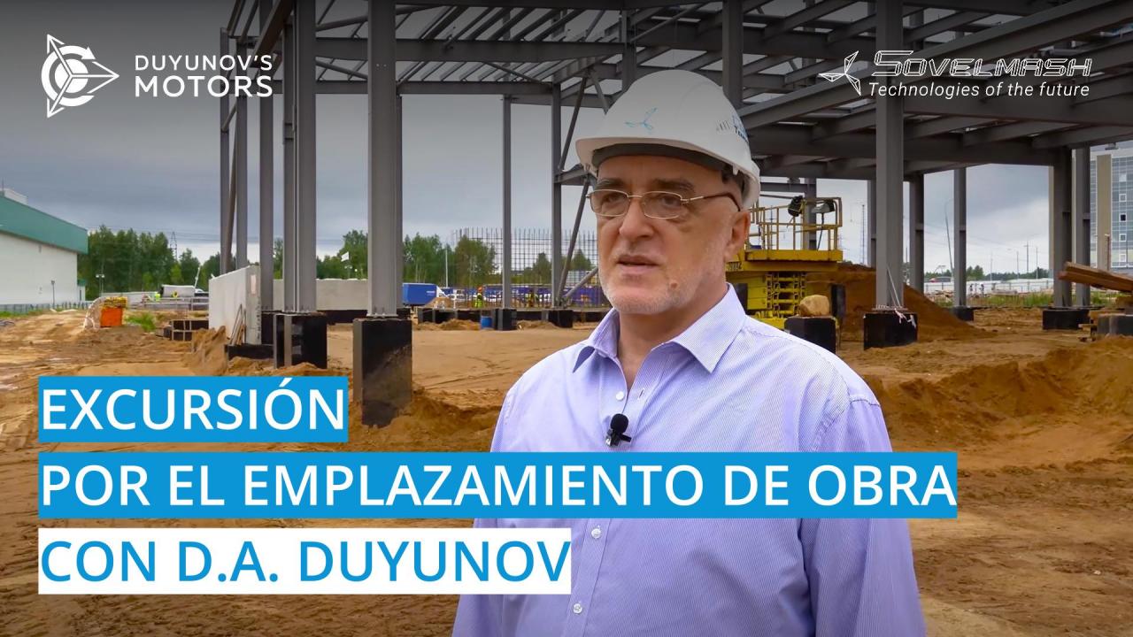 Excursión por el emplazamiento de obra con D.A. Duyunov